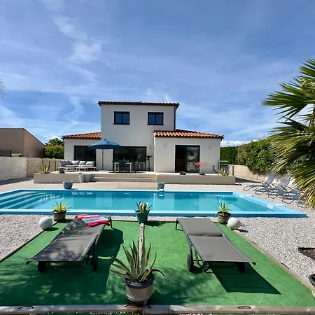 Soleria-piscine-bbq- Climatisation-sudsejourconciergerie * Le Soler